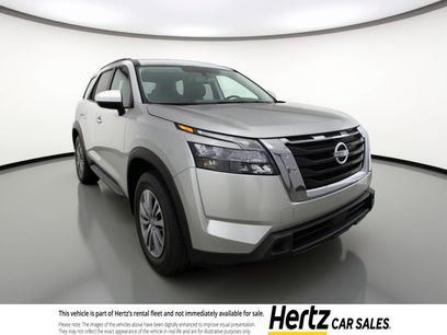 Used 2025 Nissan Pathfinder SV