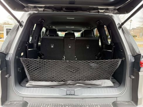 Used 2025 Lexus LX 600 4WD w/ Accessory Package (Z1) image 27