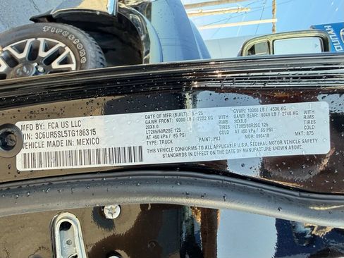 Used 2026 RAM 2500 Limited AWD/4WD image 33