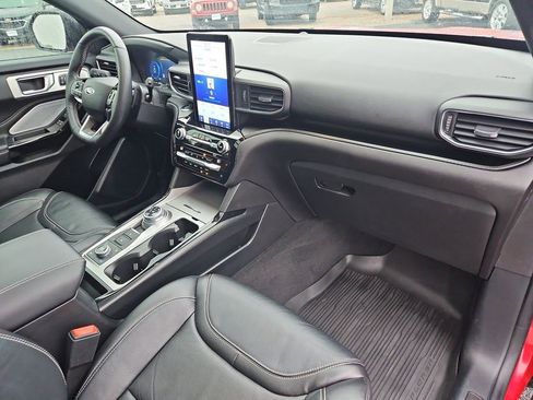 Used 2021 Ford Explorer ST w/ Equipment Group 401A AWD/4WD image 30