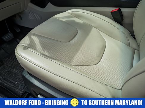 Used 2020 Ford Edge Titanium w/ Equipment Group 301A AWD/4WD image 34