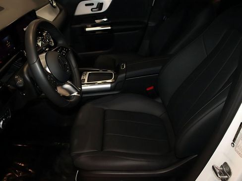 Certified 2026 Mercedes-Benz GLA 250 image 5