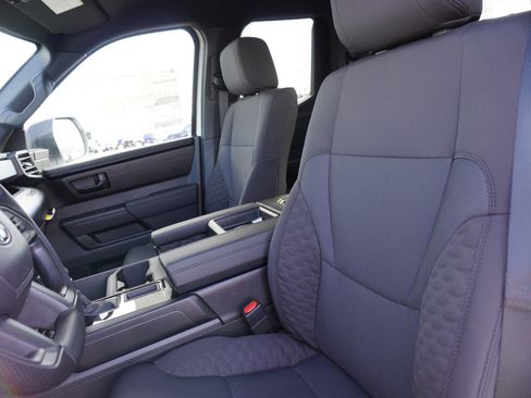 New 2026 Toyota Tundra SR image 20