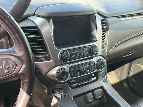 Used 2016 Chevrolet Suburban LT w/ Luxury Package AWD/4WD image 8