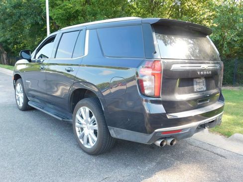 Certified 2023 Chevrolet Tahoe High Country w/ Advanced Technology Package AWD/4WD image 3