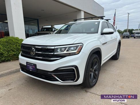 Used 2022 Volkswagen Atlas Cross Sport SEL R-Line AWD/4WD image 1