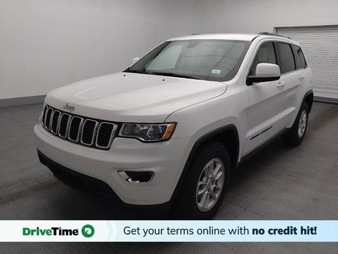 Used 2019 Jeep Grand Cherokee Laredo RWD image 1