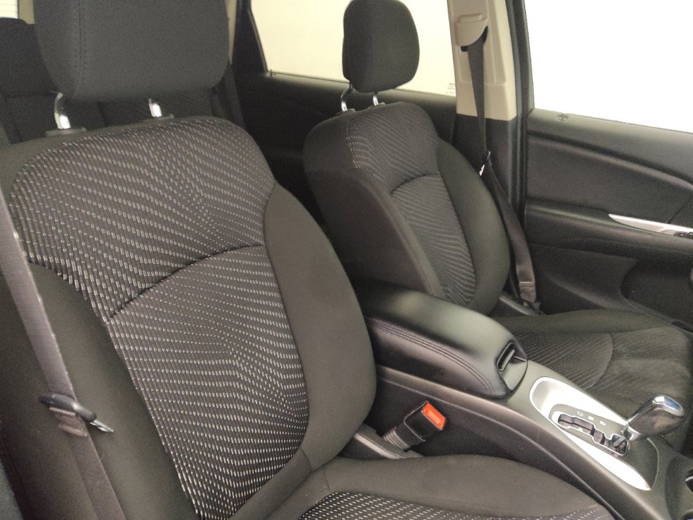 Used 2020 Dodge Journey SE w/ SE Popular Equipment Group FWD image 21