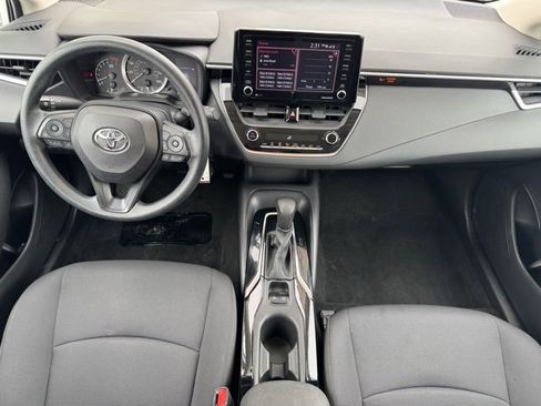 Certified 2022 Toyota Corolla LE image 9