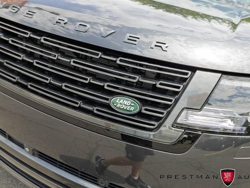 Used 2025 Land Rover Range Rover Long Wheelbase Autobiography AWD/4WD image 32
