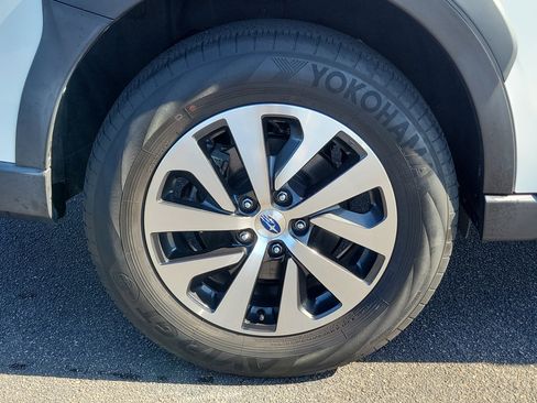 Certified 2023 Subaru Outback Premium image 9