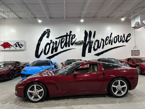 Used 2006 Chevrolet Corvette Coupe w/ Preferred Equipment Group RWD image 30
