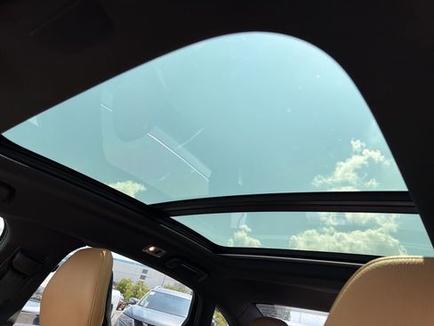 Used 2018 Volvo S90 T5 Momentum w/ Convenience Package image 15