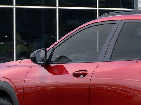 New 2026 Chevrolet Trax RS w/ Sunroof Package FWD image 12