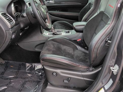 Used 2017 Jeep Grand Cherokee Trailhawk AWD/4WD image 17