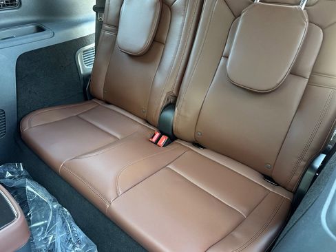New 2026 Lincoln Aviator Reserve AWD/4WD image 13