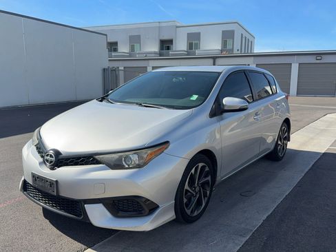 Used 2016 Scion iM image 2