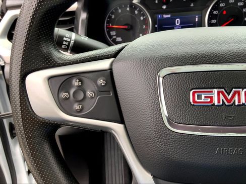 Used 2022 GMC Acadia SLE w/ Elevation Edition FWD image 20