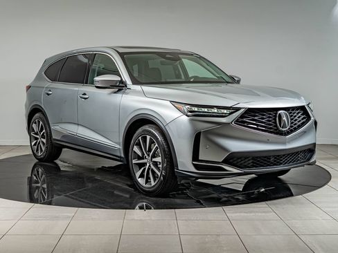 Certified 2026 Acura MDX SH-AWD w/ Technology Package image 3