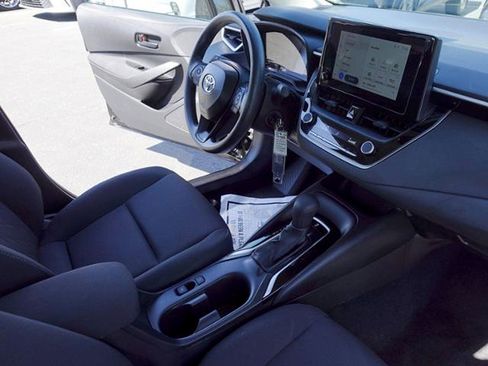 Certified 2025 Toyota Corolla LE FWD image 14