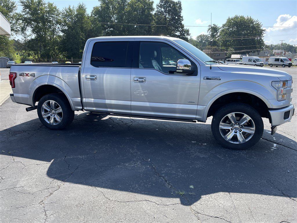 Used 2017 Ford F150 Platinum w/ Equipment Group 701A Luxury AWD/4WD image 12