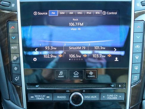 Used 2015 INFINITI Q50 Premium w/ Deluxe Touring Package image 33