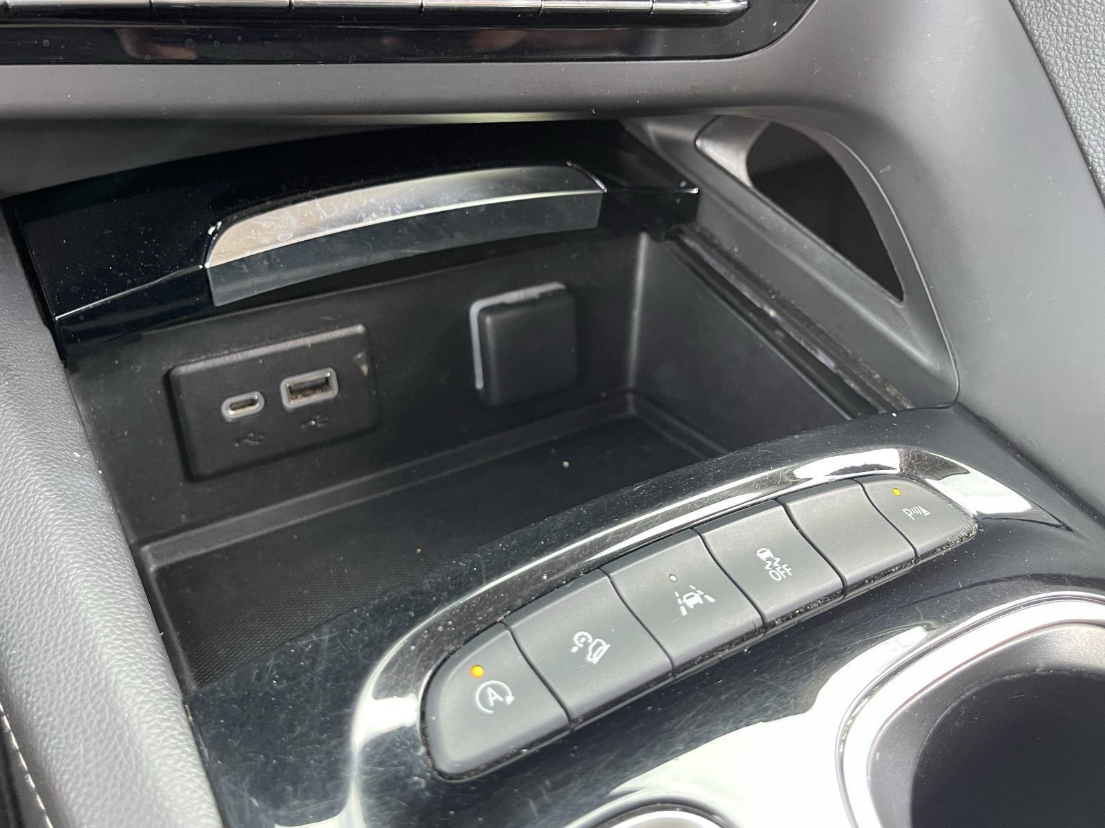 Certified 2023 Buick Envision Preferred w/ Sport Touring Package AWD/4WD image 28