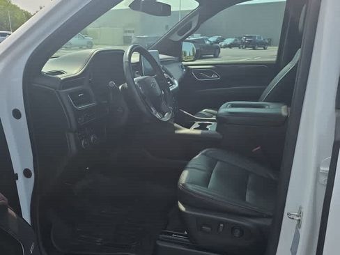 Used 2021 Chevrolet Tahoe RST w/ Luxury Package AWD/4WD image 5