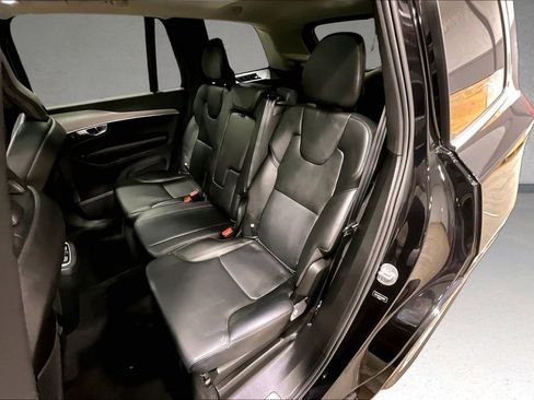Used 2023 Volvo XC90 B5 Core AWD/4WD image 22