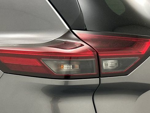Certified 2023 Nissan Rogue SV w/ SV Premium B Package AWD/4WD image 23