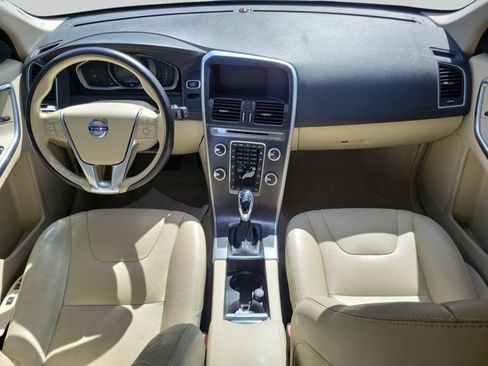 Used 2016 Volvo XC60 T5 Premier w/ Proximity Package FWD image 14