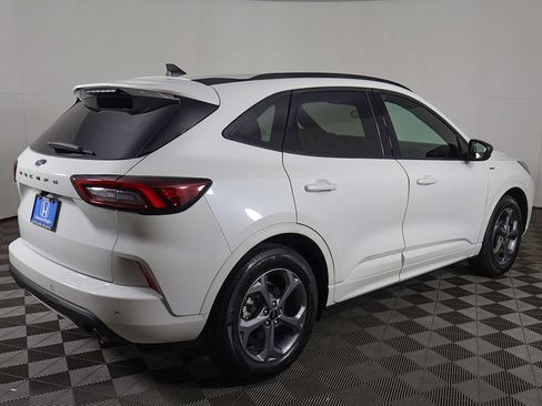 Used 2024 Ford Escape ST-Line w/ Tech Pack #1 FWD image 10
