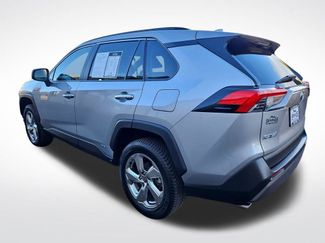 Used 2021 Toyota RAV4 Limited w/ Limited Grade Weather Package AWD/4WD video 3