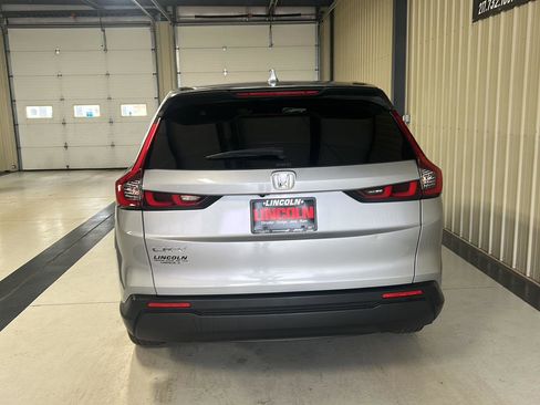 Used 2023 Honda CR-V EX image 8