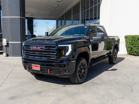 New 2026 GMC Sierra 2500 AT4 w/ AT4 Premium Plus Package AWD/4WD image 3