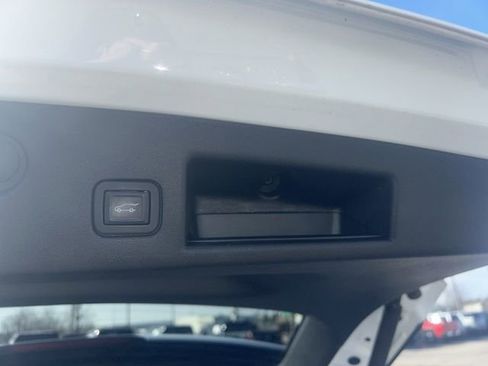 Used 2024 Chevrolet Equinox LT w/ LPO, Floor Liner Package FWD image 42