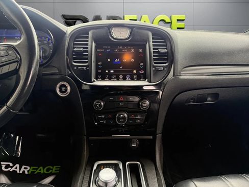 Used 2016 Chrysler 300 S RWD image 21