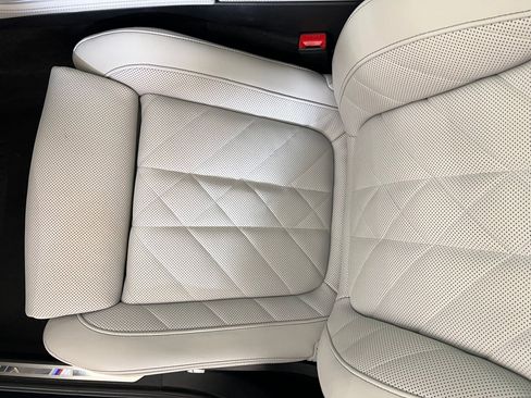 Used 2024 BMW X5 xDrive40i w/ M Sport Package image 23