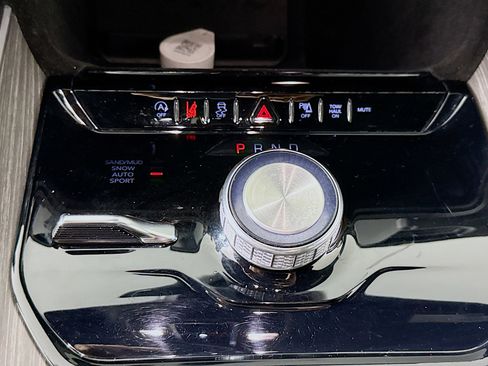 Used 2024 Jeep Wagoneer Series II image 20