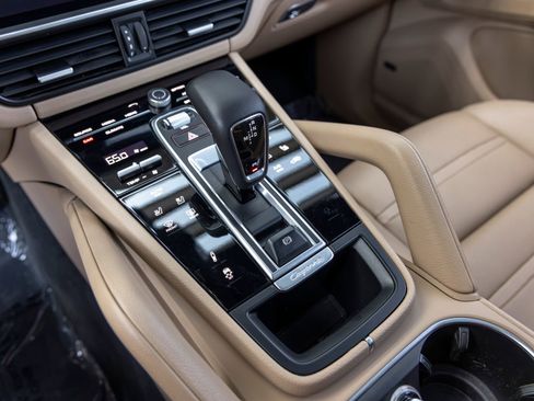 Certified 2021 Porsche Cayenne S AWD/4WD image 48