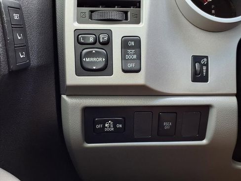 Used 2008 Toyota Tundra Limited image 25