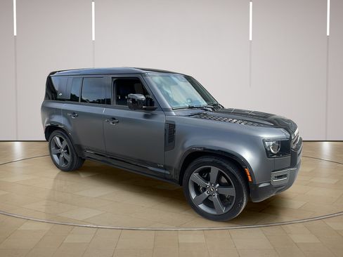 Used 2024 Land Rover Defender 110 Carpathian Edition AWD/4WD image 9