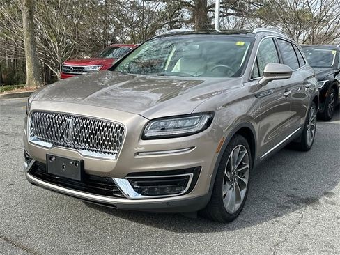 Used 2020 Lincoln Nautilus Reserve w/ Equipment Group 201A image 3