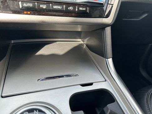 Used 2022 Ford Explorer XLT w/ Equipment Group 202A image 22