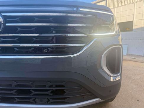 New 2026 Volkswagen Atlas SE FWD image 7