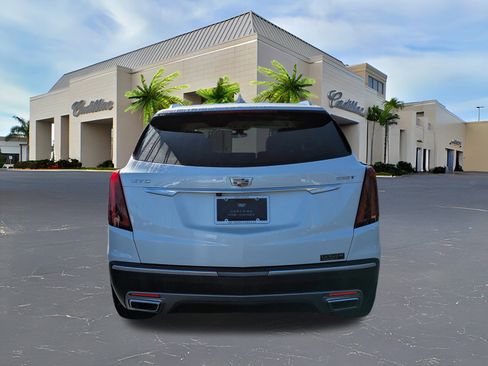Certified 2022 Cadillac XT5 Premium Luxury image 5