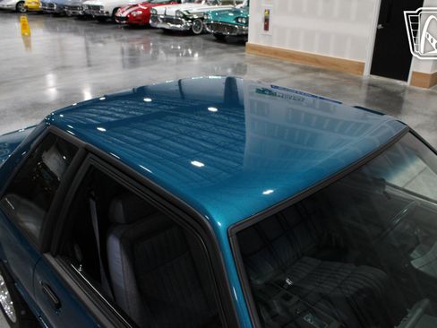 Used 1993 Ford Mustang LX RWD image 34
