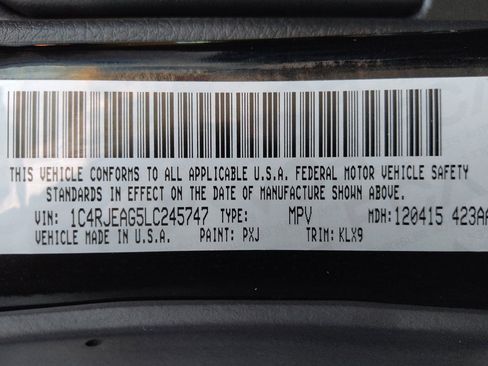 Used 2020 Jeep Grand Cherokee Altitude RWD image 33