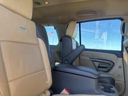 Used 2015 Nissan Armada Platinum w/ Platinum Reserve Package image 32