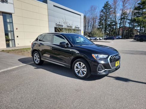 Used 2022 Audi Q3 2.0T Premium w/ Convenience Package AWD/4WD image 9